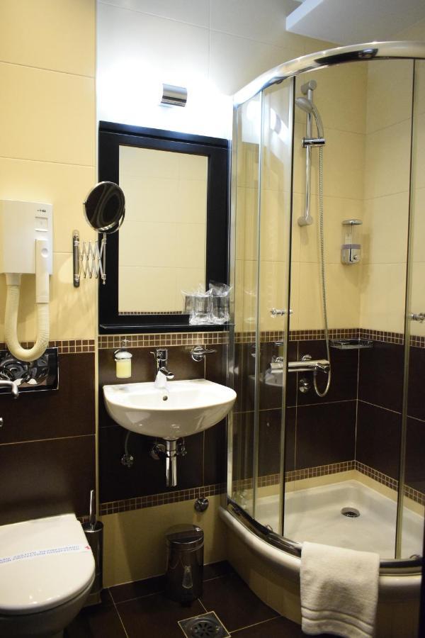 Hotel Sun Loznica Dış mekan fotoğraf