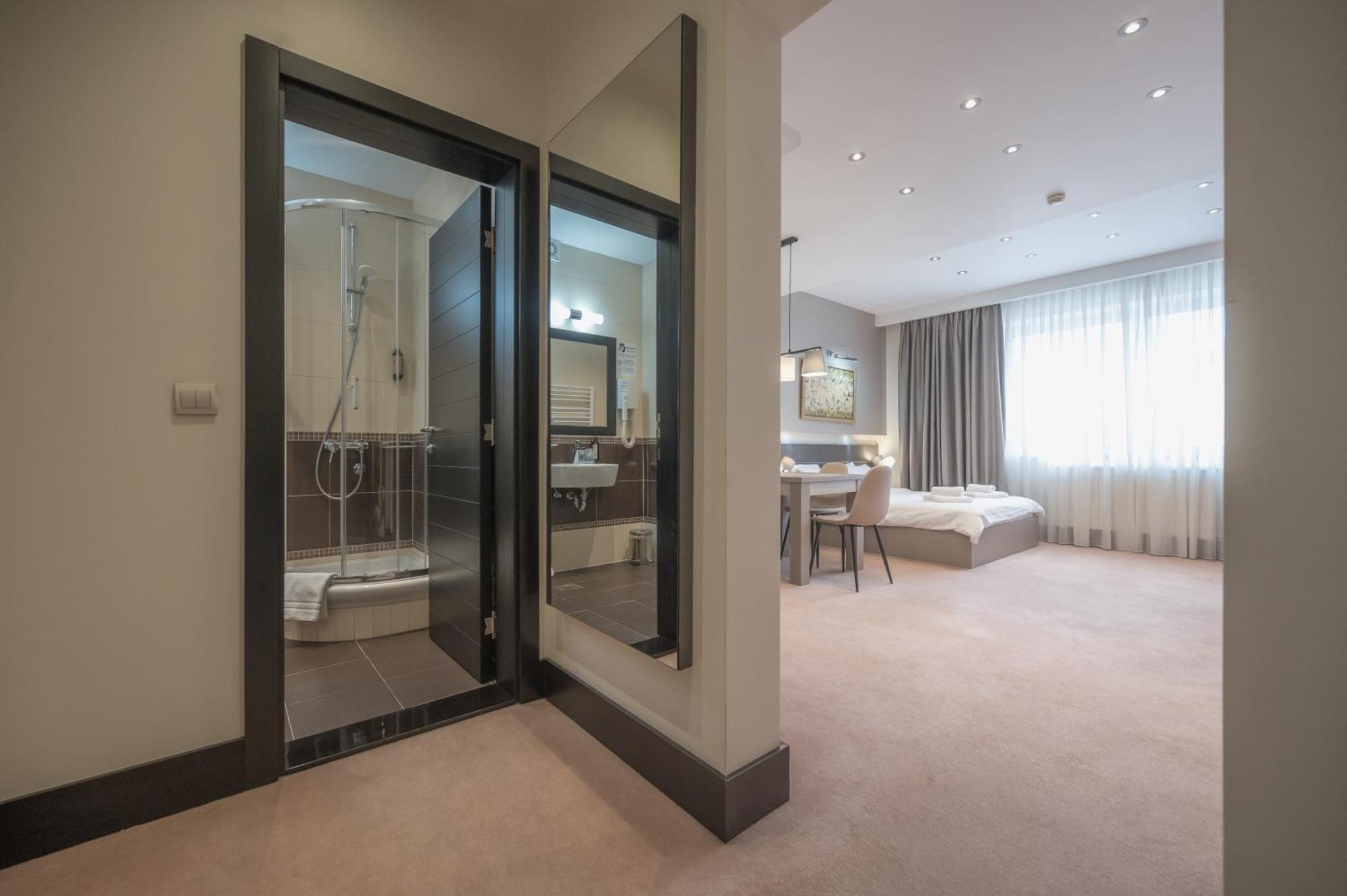 Hotel Sun Loznica Dış mekan fotoğraf