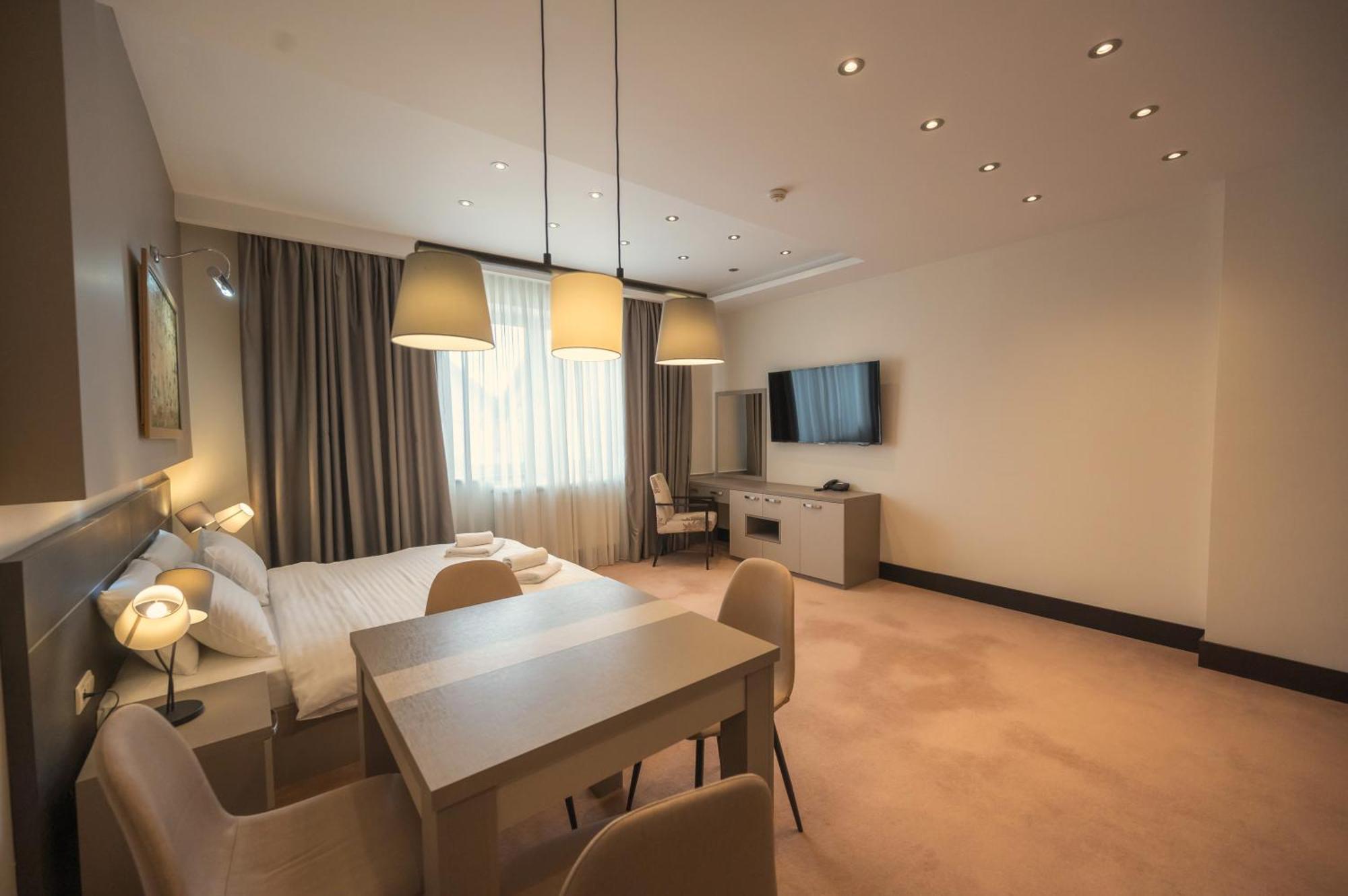 Hotel Sun Loznica Dış mekan fotoğraf