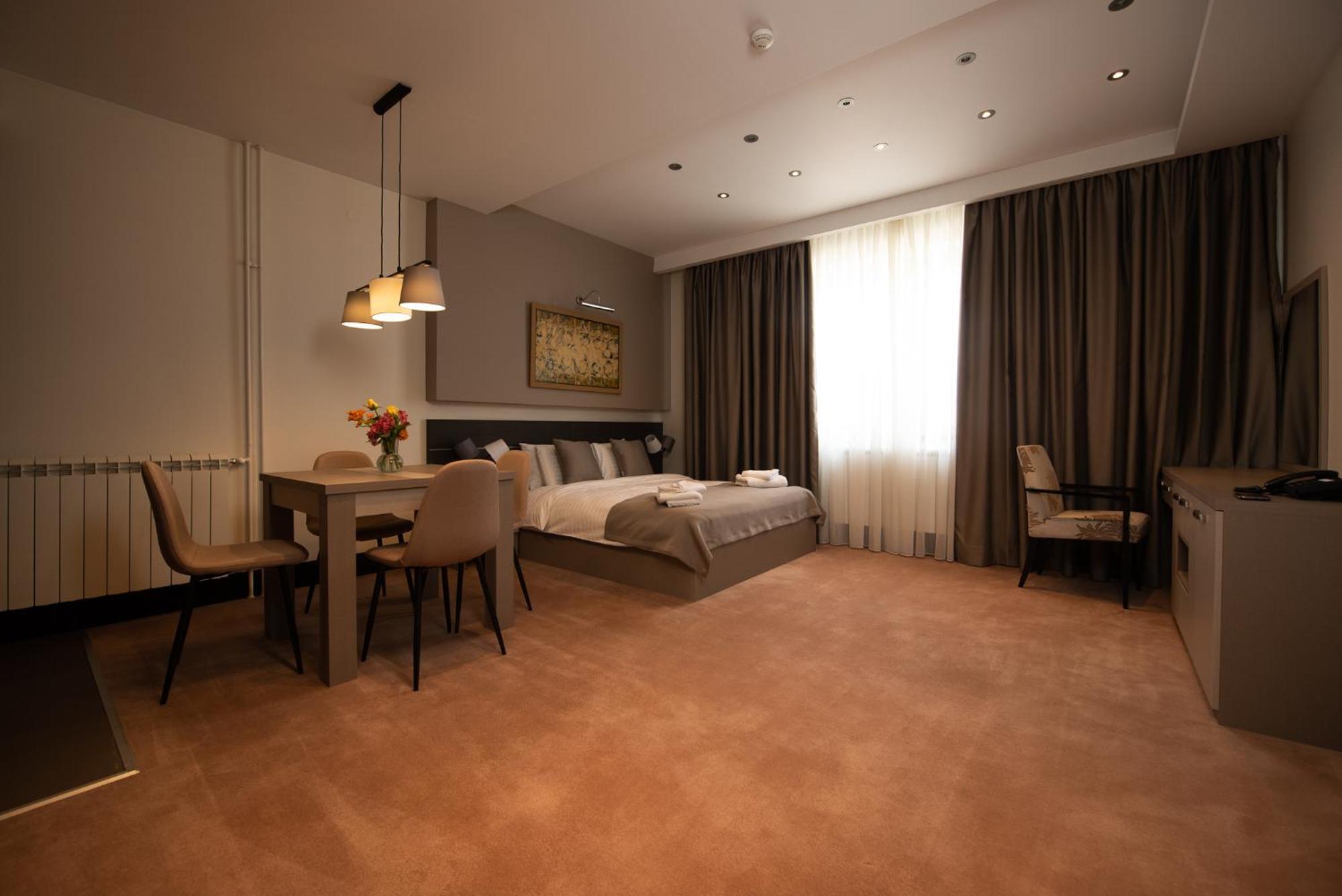 Hotel Sun Loznica Dış mekan fotoğraf